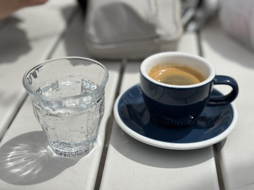 Metric Coffee - Photo 3
