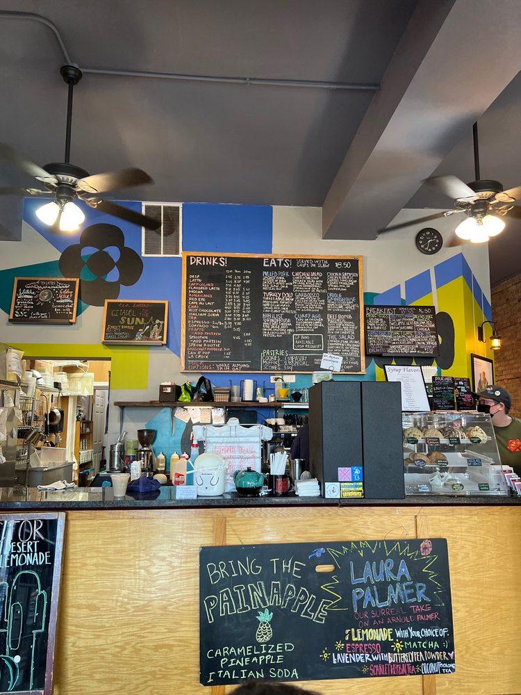 Grindhouse Cafe - Photo 2