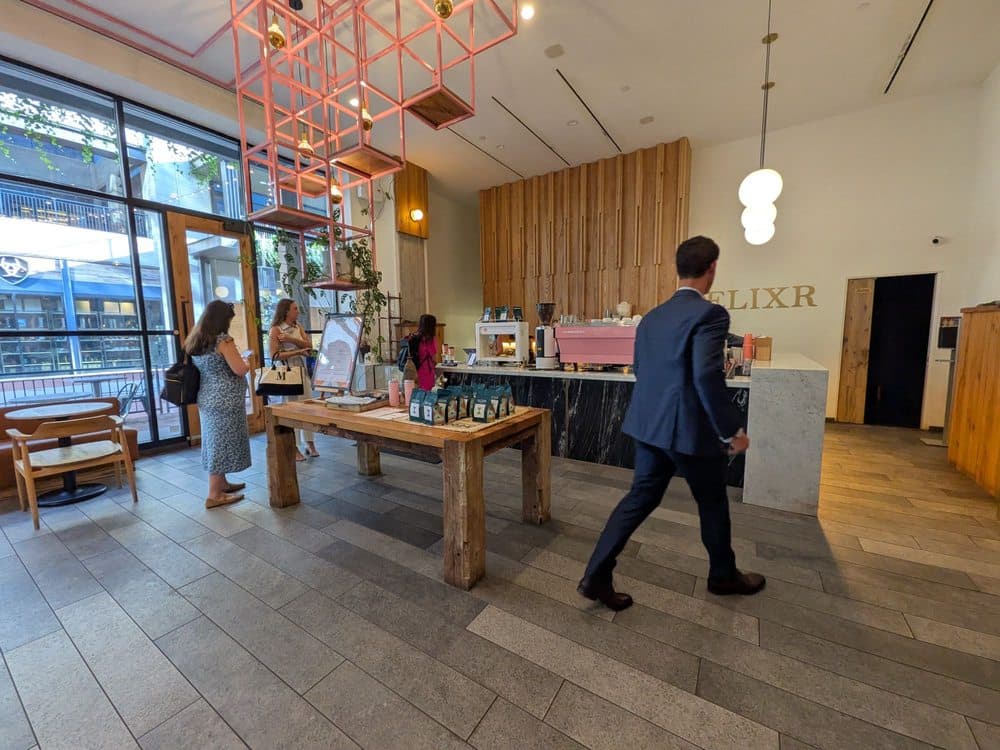Elixr Coffee - Photo 2