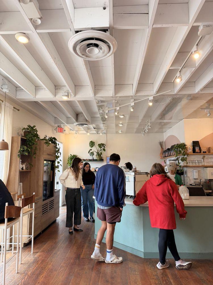 Neat Coffee - Photo 2