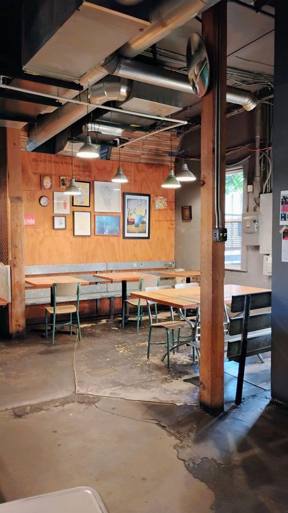 Crema Coffee House - Photo 2
