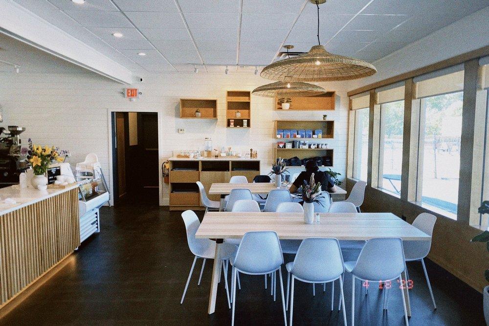 Cafe Clement - Photo 2