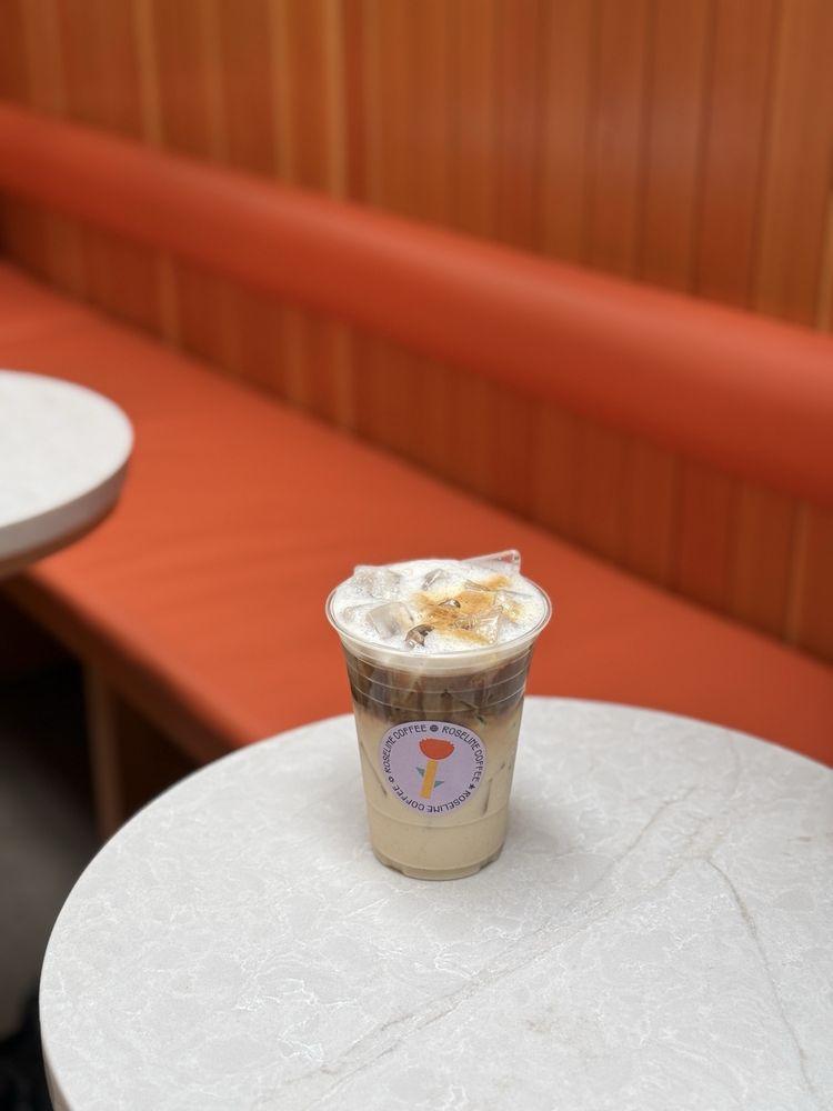 Roseline Coffee - Photo 1