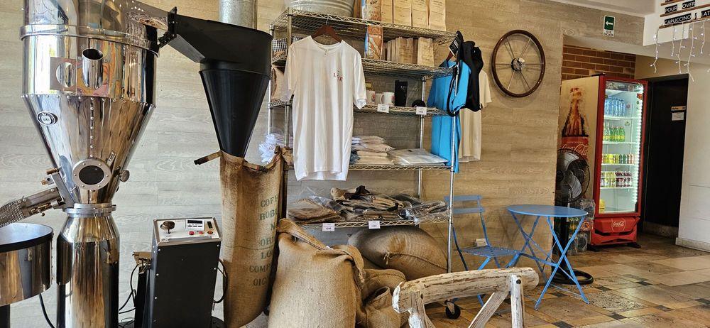 Lands End Coffee Roaster - Photo 3