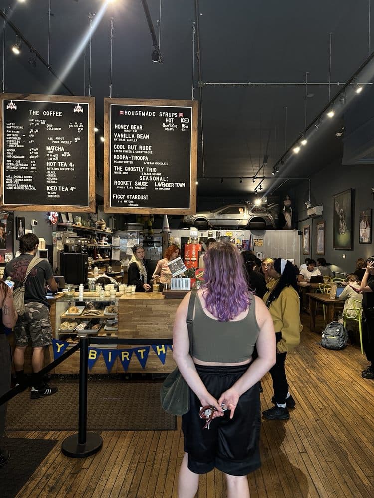 The Wormhole Coffee - Photo 2
